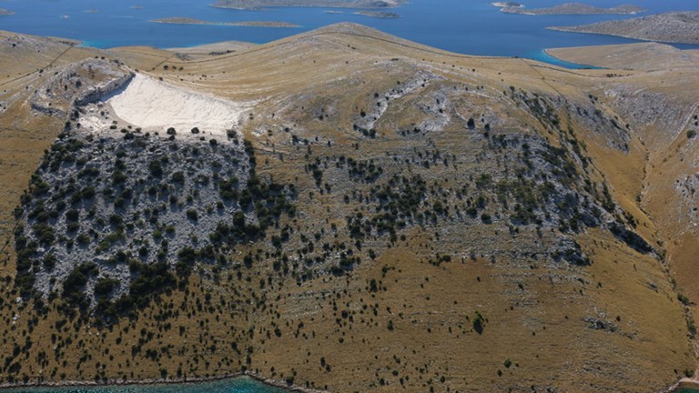 Magazinova škrila na otoku Kornatu