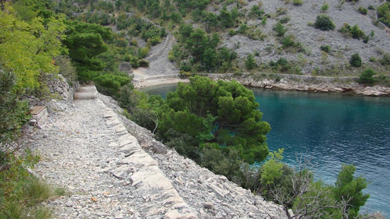 Poučna staza Starigrad Senjski – Donja Klada